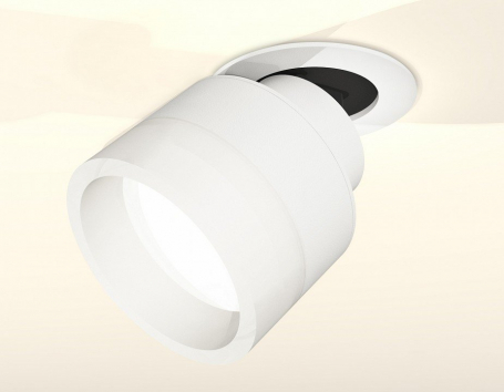 Точечный светильник Ambrella light Techno Spot XM8101520
