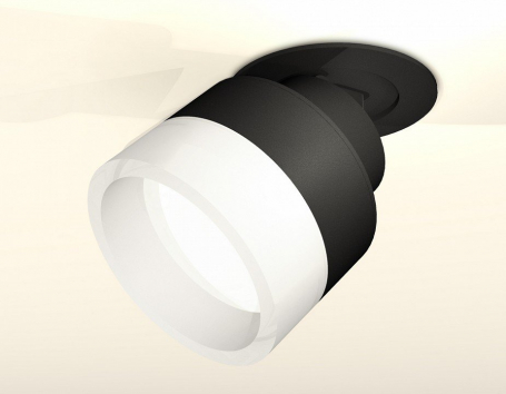 Точечный светильник Ambrella light Techno Spot XM8102520