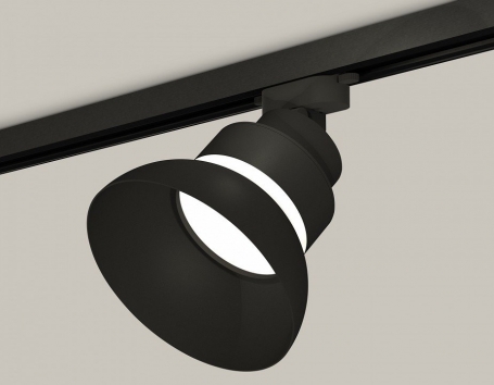 Трековый светильник TRACK SYSTEM XT8102200