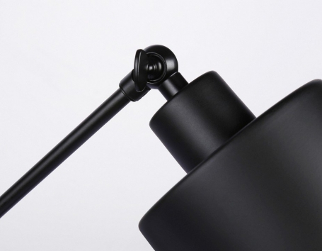 Интерьерная настольная лампа Ambrella light TRADITIONAL TR8153