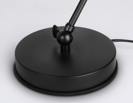 Интерьерная настольная лампа Ambrella light TRADITIONAL TR8153