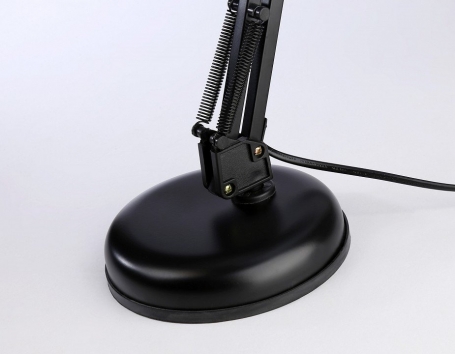 Настольная лампа Ambrella light Desk DE7716